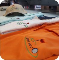 Broderie sur polos et casquettes 